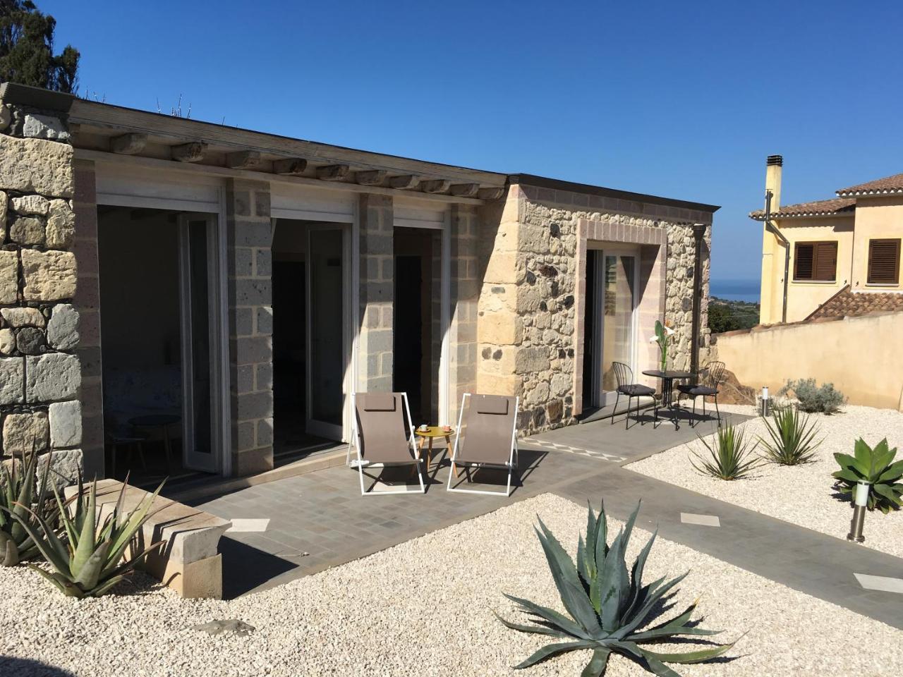 La Petite Maison Tresnuraghes ภายนอก รูปภาพ